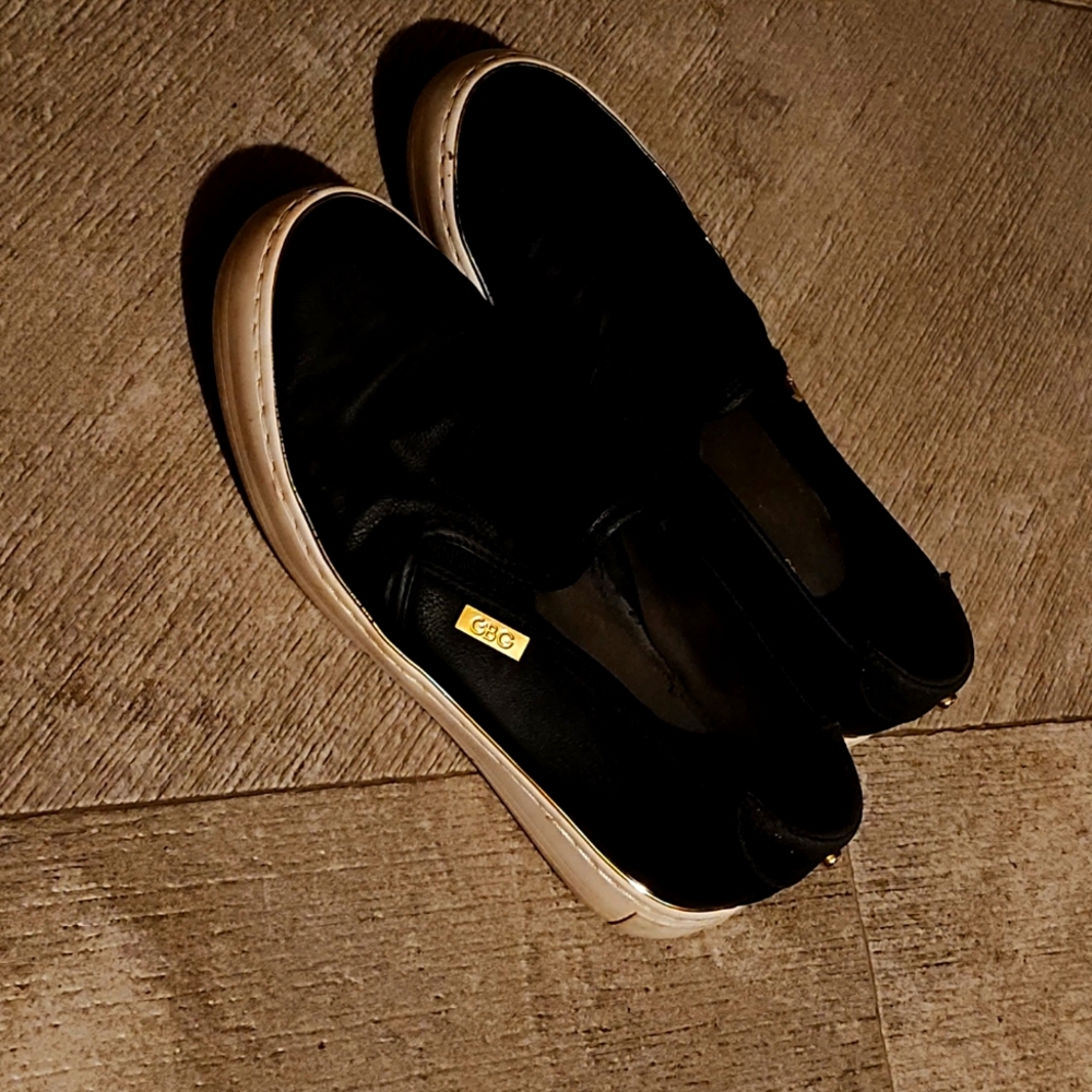Guess slip on shoes